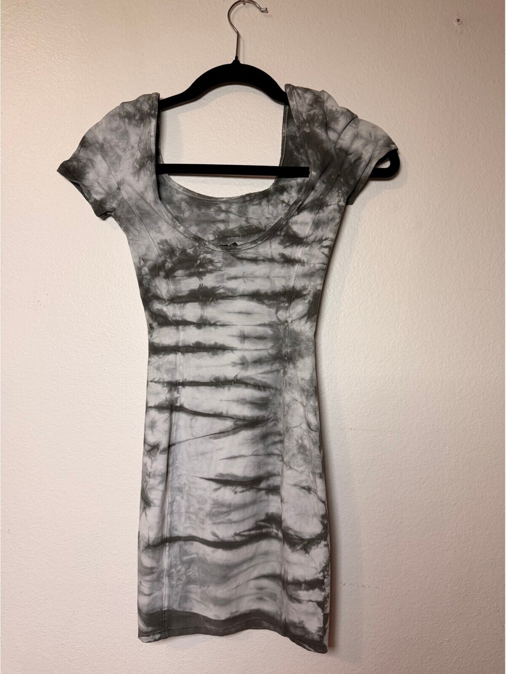 Talula Aritzia Gray Tie Dye Mini Dress XXS Scoop Neck Short Sleeve